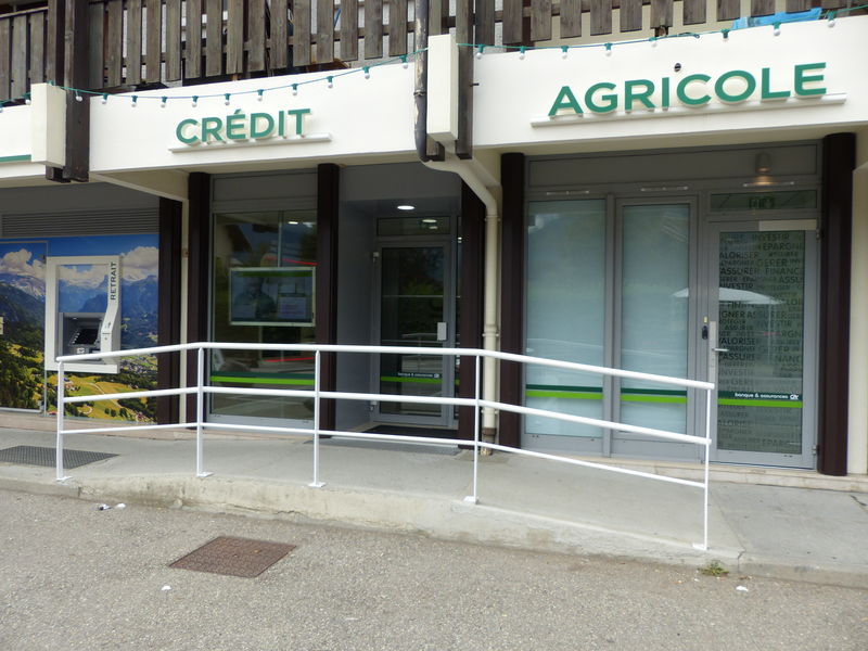 Crédit Agricole des Savoie - Samoëns, station de ski et village ...