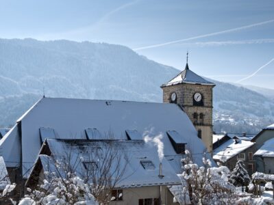 Le village station de ski en Haute-Savoie 74