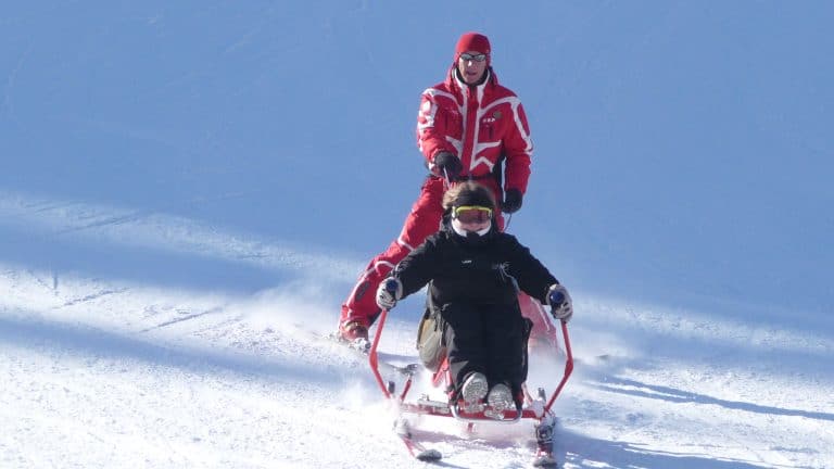 Skiez avec votre handicap