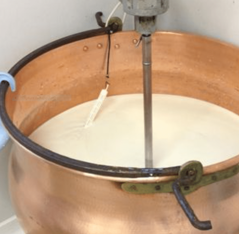 Fabrique de fromage a la ferme de l'entremont - samoens